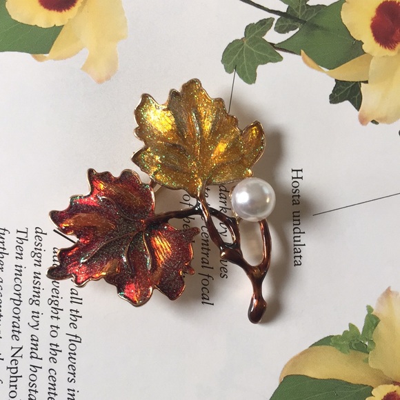 🍏50% OFF/3+...Glittering Maple Leaves Brooch - Picture 4 of 9